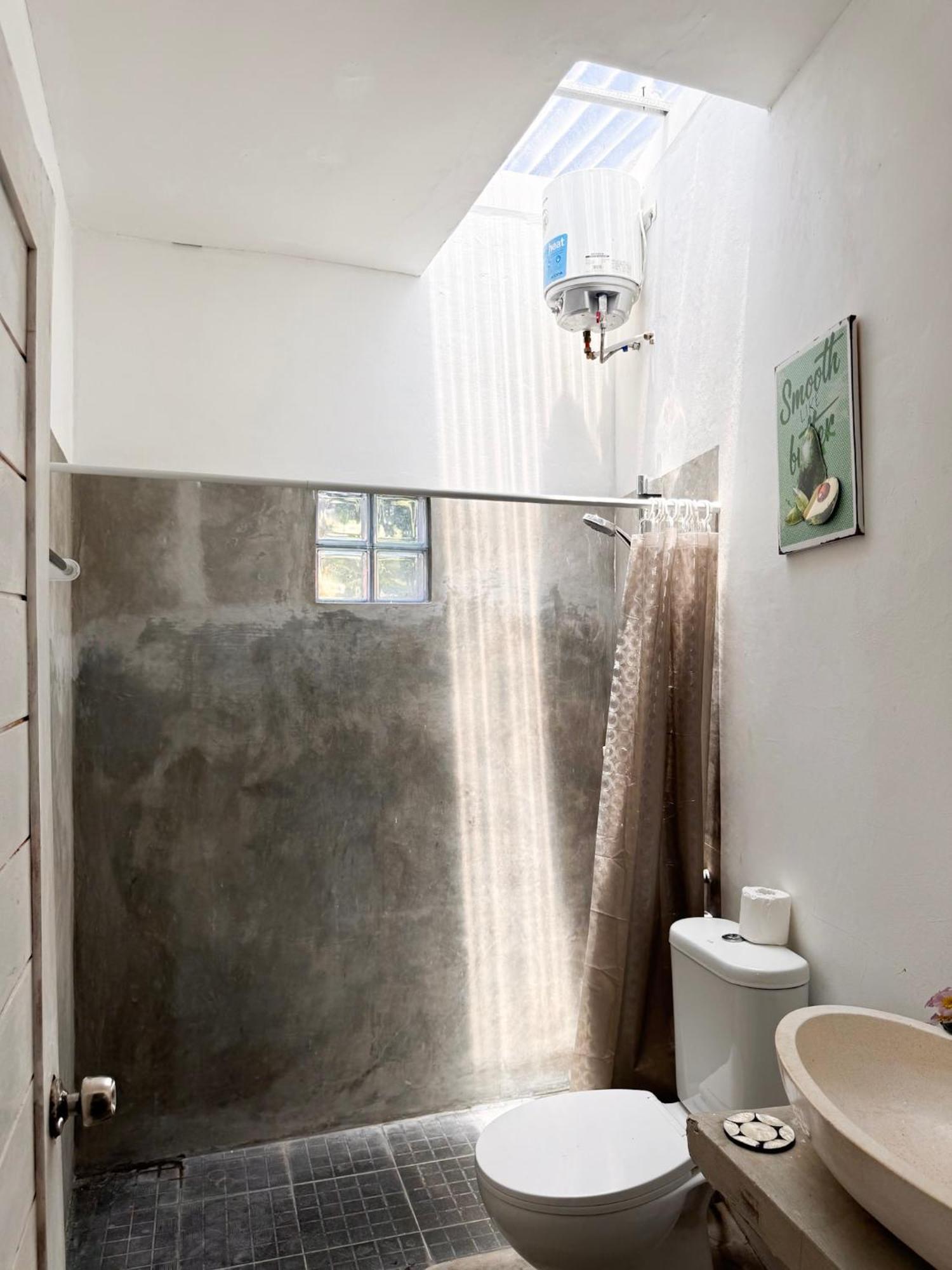 Urban Jungle Beach House Canggu Eksteriør billede
