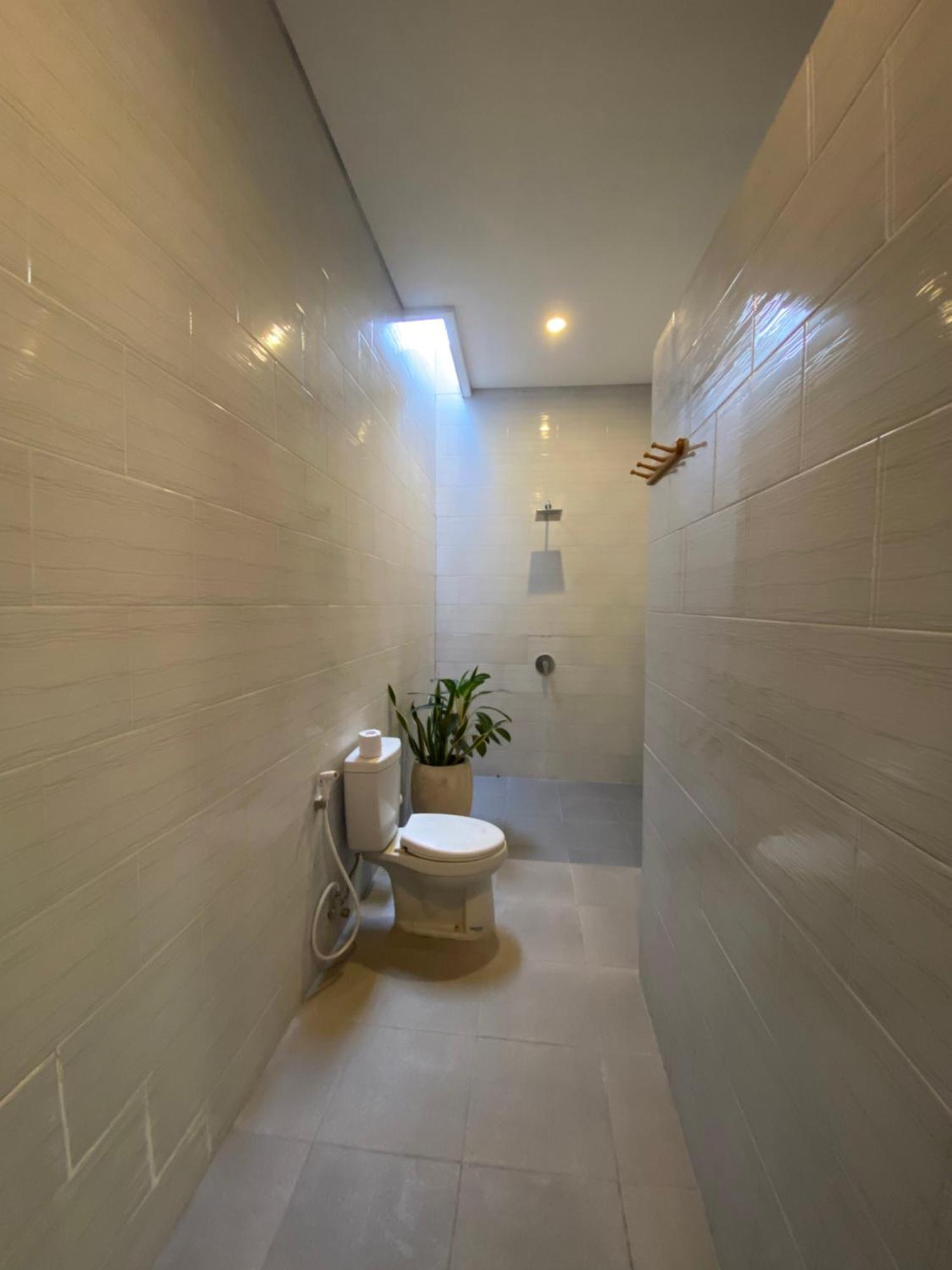 Urban Jungle Beach House Canggu Eksteriør billede